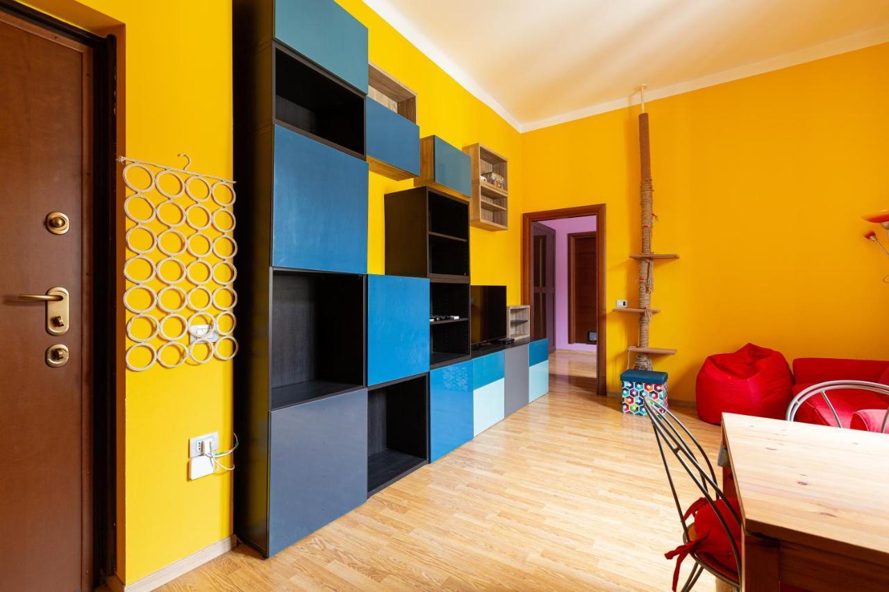 Milano Viale Umbria Colorful Apartment Milão Exterior foto