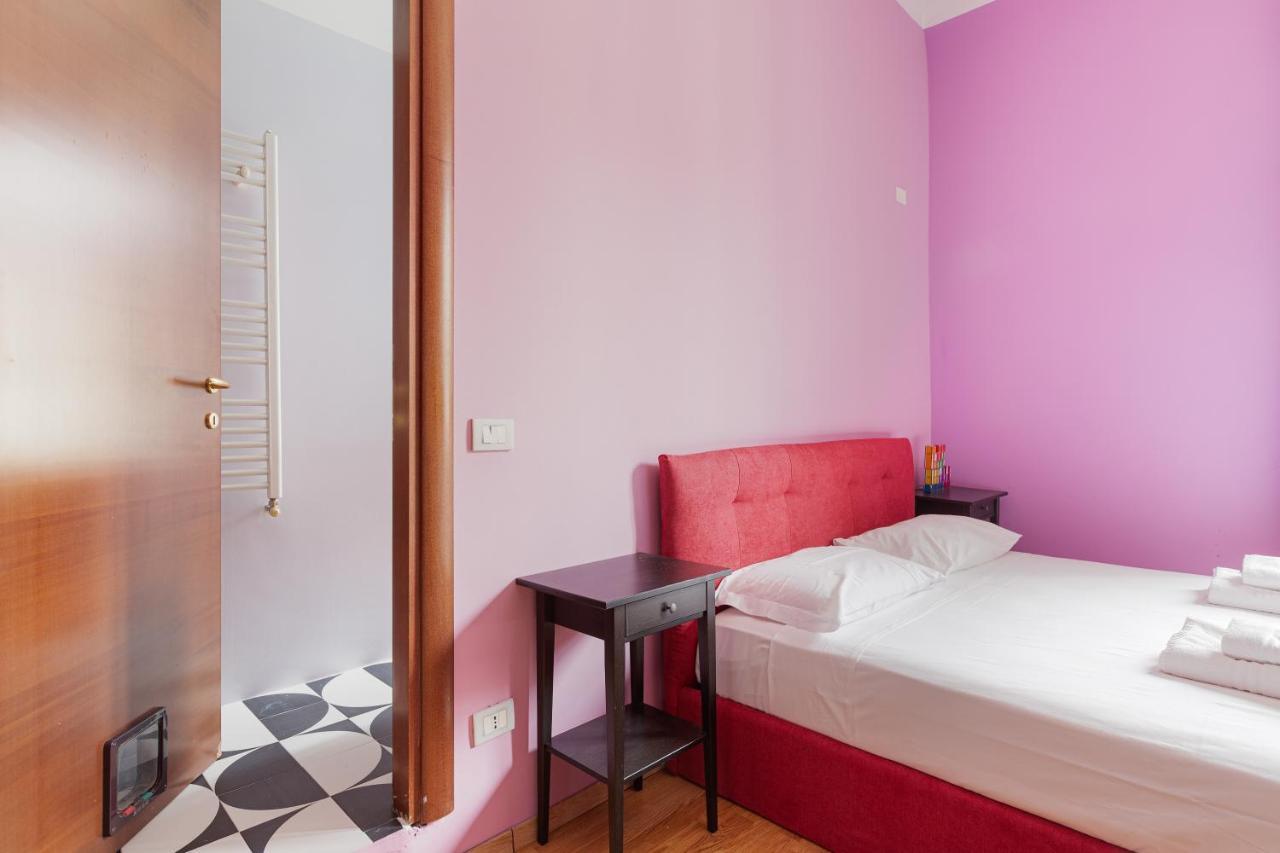 Milano Viale Umbria Colorful Apartment Milão Exterior foto